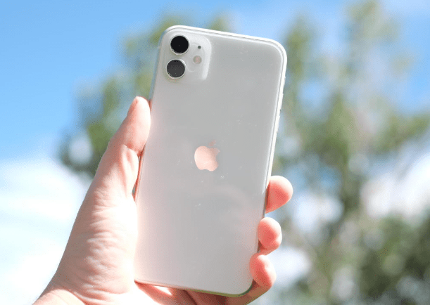 iPhone11ホワイト